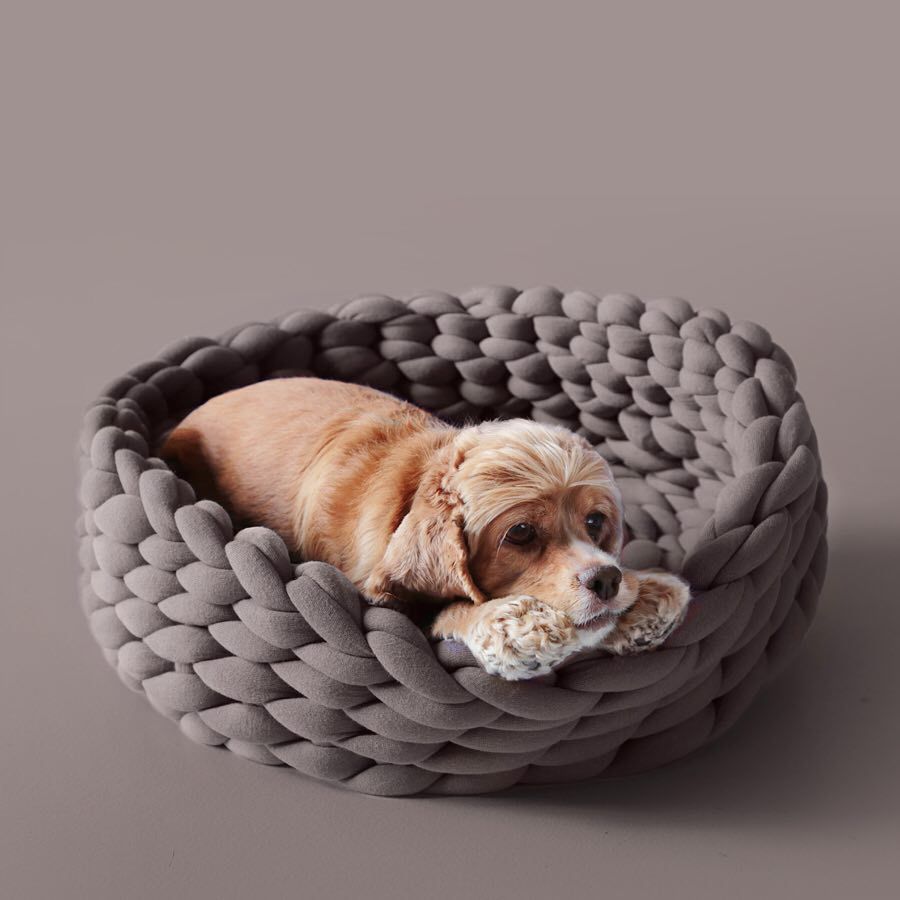 Coarse Wool Hand-Woven Dog Nest - Provide your pup with cozy comfort in style