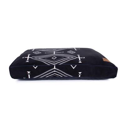 Black and White Spanish cross print dog bed